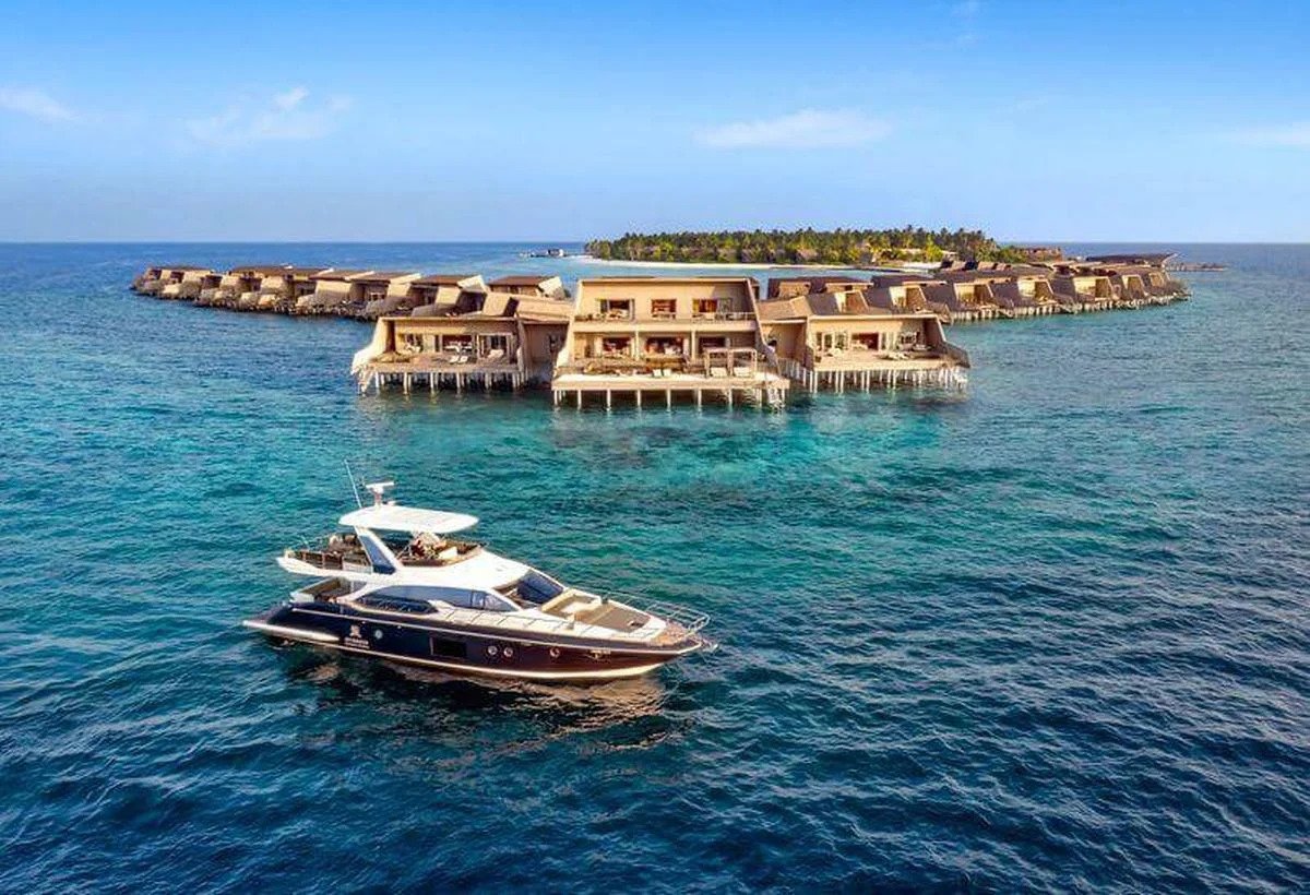 hotels-madly-maldives